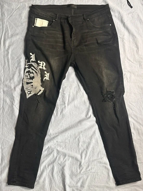 AMIRI Black Skinny Jeans with White Graphic Detailing - Men's - Picture 4 of 16